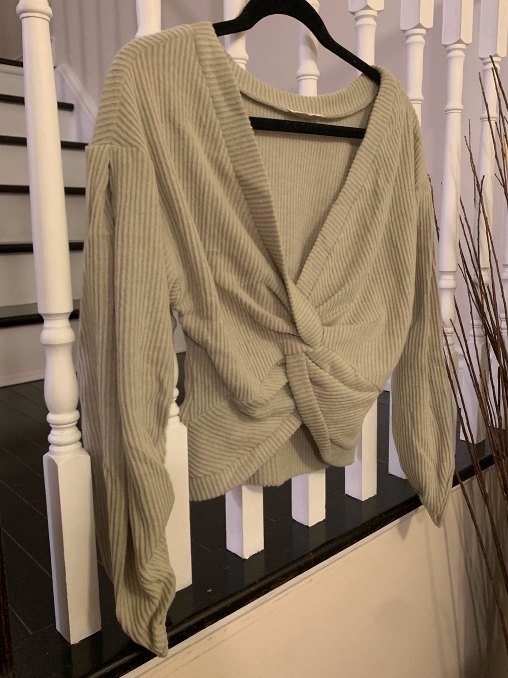 ILLA ILLA Sage Ribbed V-Neck Twist Front Sweater